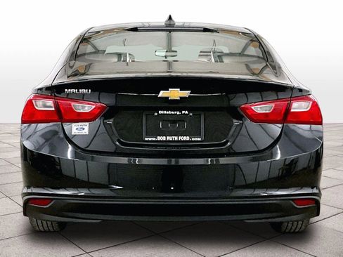 Used 2022 Chevrolet Malibu LS image 4
