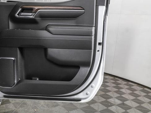 Used 2024 GMC Sierra 1500 SLT w/ SLT Premium Plus Package image 50