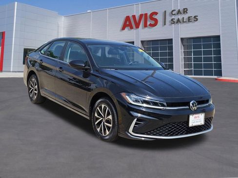 Used 2025 Volkswagen Jetta S FWD image 9