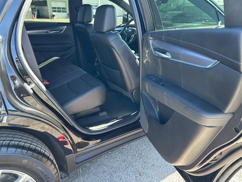 Used 2025 Cadillac XT5 Luxury image 22