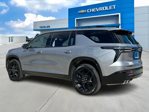 Used 2026 Chevrolet Traverse RS image 7