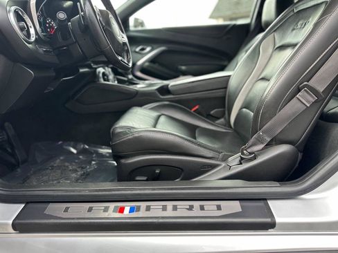 Used 2017 Chevrolet Camaro SS RWD image 17