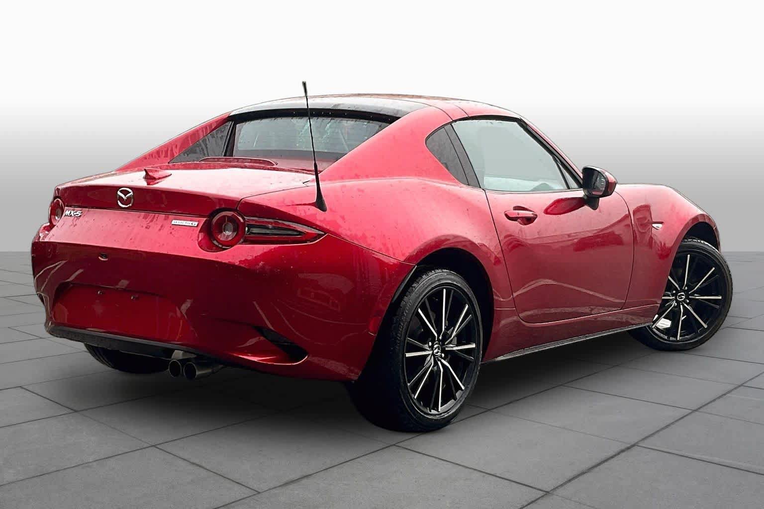 Used 2024 MAZDA MX-5 Miata RF Grand Touring RWD image 12