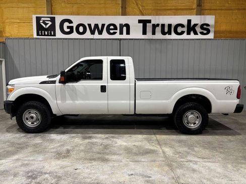 Used 2013 Ford F250 XL w/ PWR Equipment Group AWD/4WD image 2