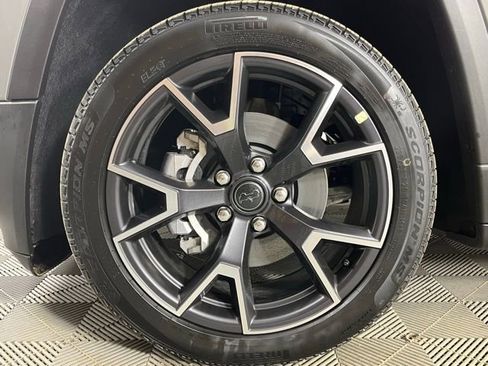 New 2026 Jeep Cherokee Overland image 11