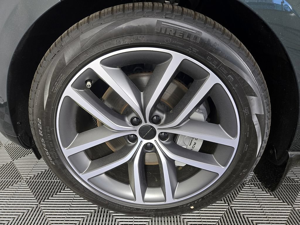 New 2026 Land Rover Range Rover SE AWD/4WD image 9