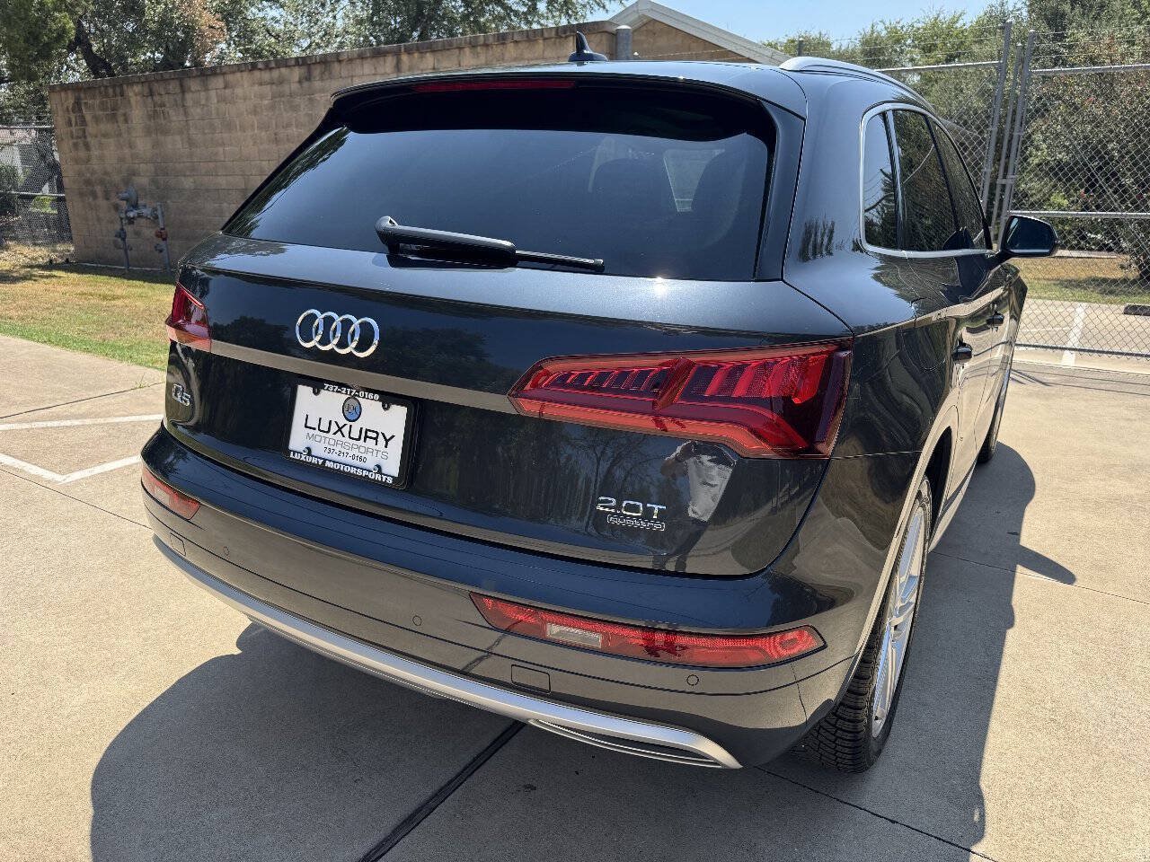 Used 2018 Audi Q5 2.0T Premium Plus w/ Premium Plus Package AWD/4WD image 11