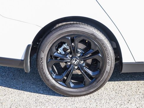 Certified 2025 Honda Accord SE image 11