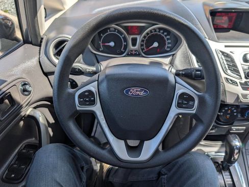 Used 2011 Ford Fiesta SE w/ 203A Rapid Spec Order Code FWD image 17