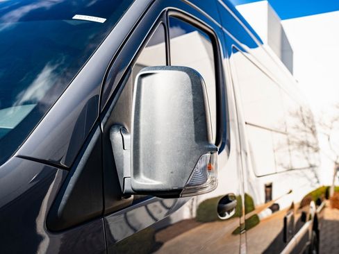 Used 2022 Mercedes-Benz Sprinter 3500 image 16