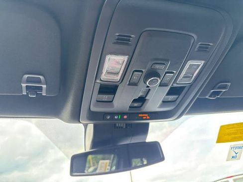 Used 2025 GMC Yukon XL Denali w/ Sun & Power Step Package AWD/4WD image 35