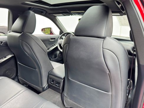 Used 2023 Lexus IS 500 RWD image 39