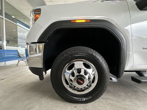 Used 2022 GMC Sierra 3500 Pro w/ Convenience Package AWD/4WD image 27