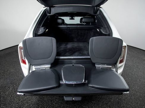 Used 2019 Rolls-Royce Cullinan AWD/4WD image 21