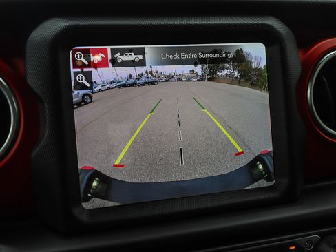 Used 2020 Jeep Gladiator Rubicon image 27