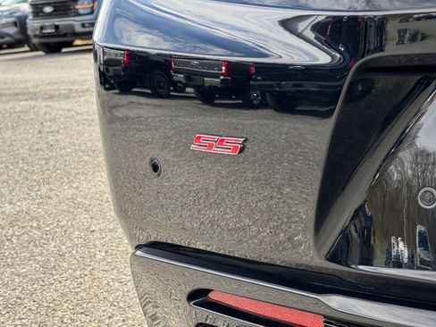 Used 2017 Chevrolet Camaro SS RWD image 19