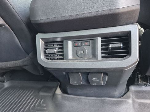 Used 2023 Ford F250 Lariat w/ Lariat Ultimate Package image 7