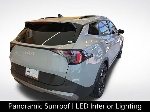 Certified 2026 Kia Sportage EX w/ EX Panorama Roof Package FWD image 7