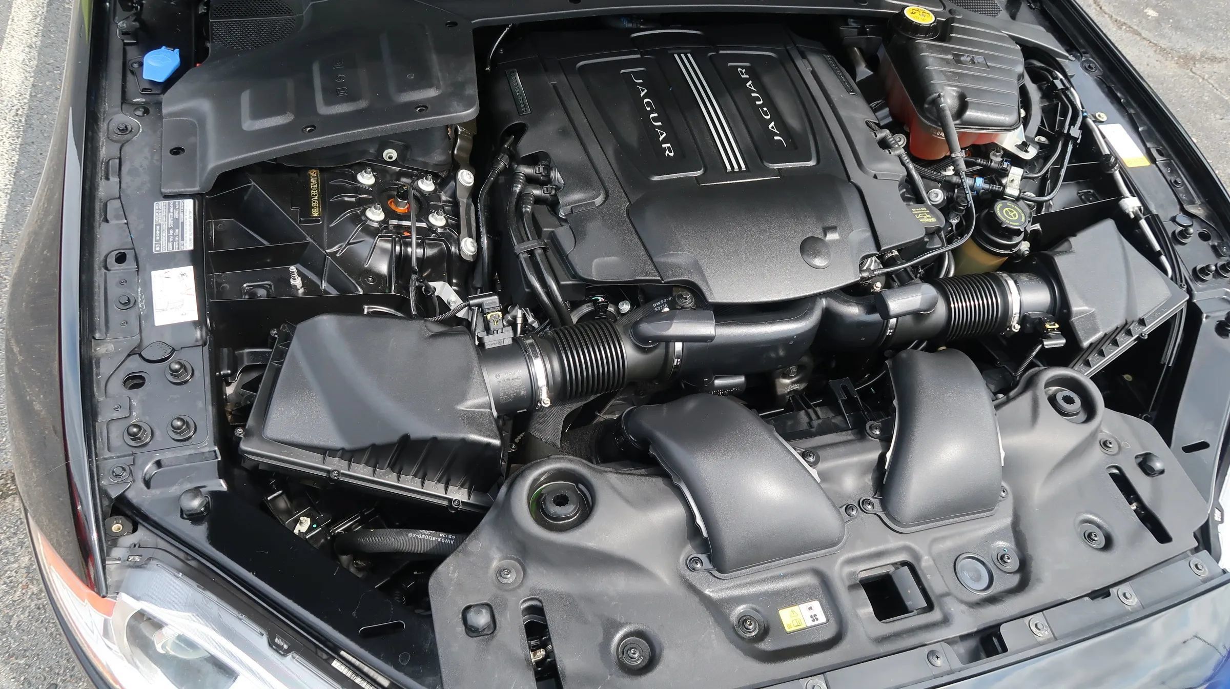 Used 2014 Jaguar XJ R LWB RWD image 43