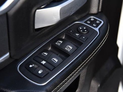 Used 2024 RAM 2500 Big Horn image 9