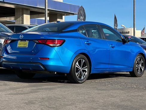 Used 2021 Nissan Sentra SV image 4