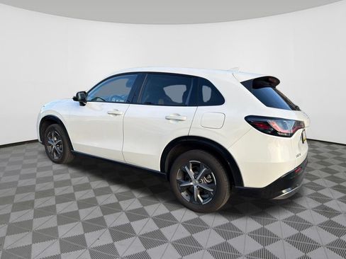 Used 2024 Honda HR-V EX-L image 5