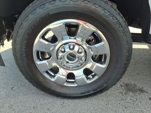 Certified 2024 Ford F250 Lariat w/ Chrome Package AWD/4WD image 9