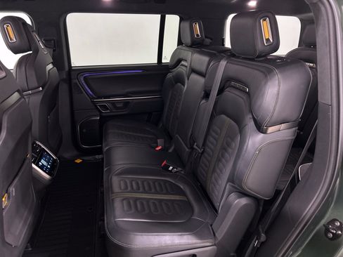Used 2024 Rivian R1S Adventure AWD/4WD image 21