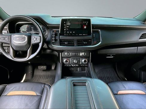 Used 2024 GMC Yukon AT4 w/ AT4 Premium Plus Package AWD/4WD image 16