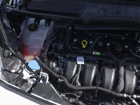 Used 2022 Ford Transit Connect XLT FWD image 13
