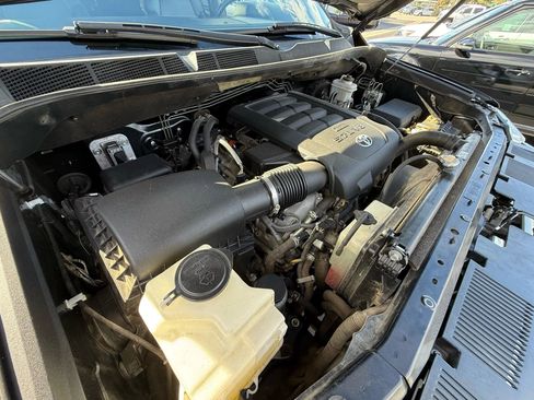 Used 2016 Toyota Tundra Limited image 38