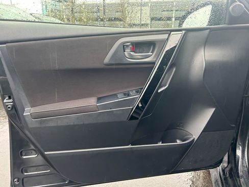 Used 2016 Scion iM Base image 22