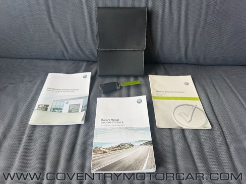 Used 2019 Volkswagen Golf 4-Door image 16