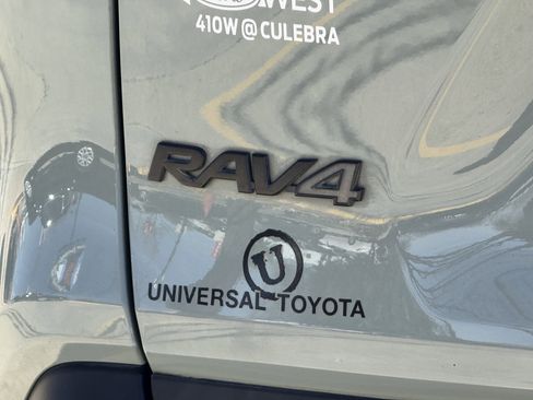 Used 2019 Toyota RAV4 Adventure image 7