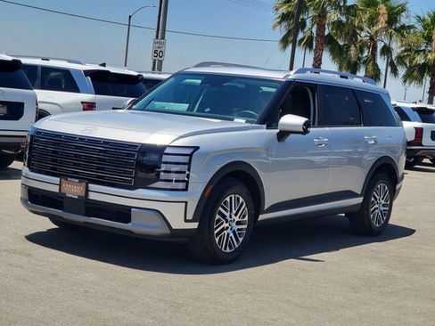 New 2026 Hyundai Palisade SEL FWD image 2