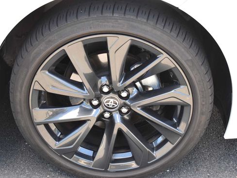 Used 2024 Toyota Corolla SE FWD image 19