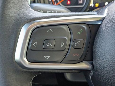 New 2026 Jeep Wrangler Unlimited Sahara AWD/4WD image 25