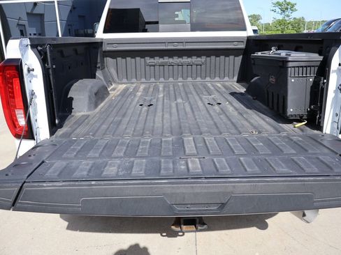 Used 2022 GMC Sierra 3500 Denali AWD/4WD image 19