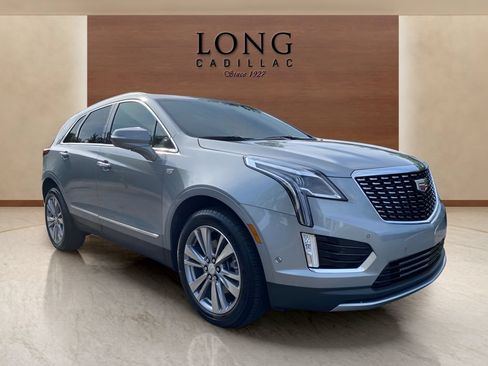Certified 2025 Cadillac XT5 Premium Luxury w/ Technology Package AWD/4WD image 7