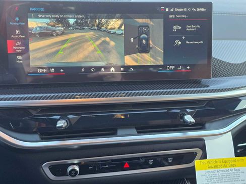 Used 2025 BMW X5 M60i w/ Climate Comfort Package image 28