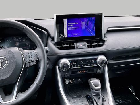 Used 2023 Toyota RAV4 XLE Premium FWD image 7