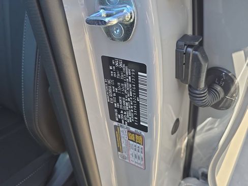 New 2026 Kia Sorento S AWD/4WD image 32