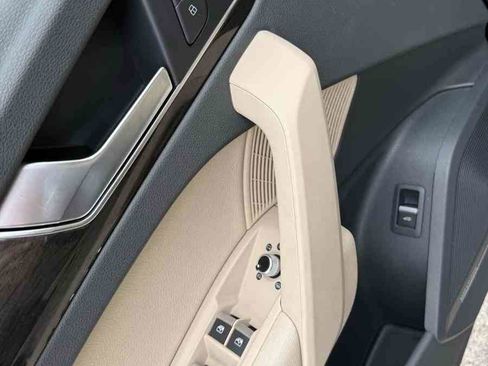 Used 2018 Audi Q5 2.0T Premium Plus w/ Premium Plus Package image 24