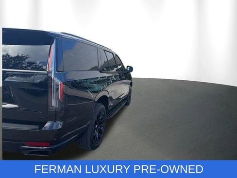 Used 2024 Cadillac Escalade ESV Sport w/ LPO, ONYX Package image 18