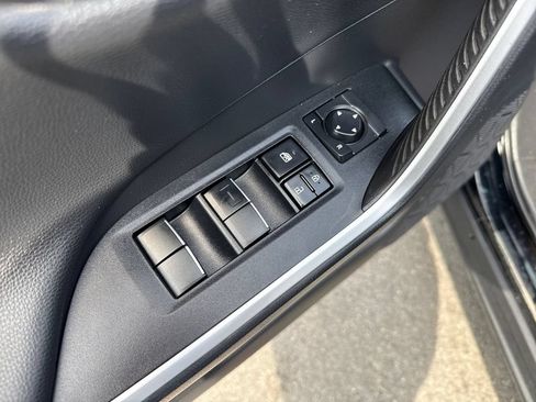 Used 2021 Toyota RAV4 Limited AWD/4WD image 24