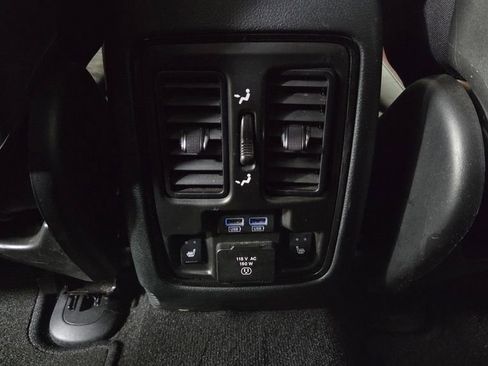 Used 2022 Dodge Durango R/T w/ Blacktop Package AWD/4WD image 33