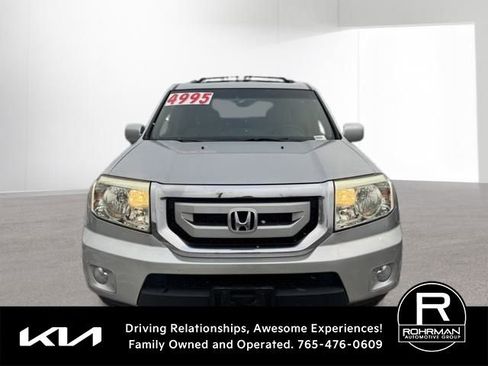 Used 2010 Honda Pilot Touring image 2