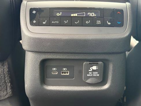 Used 2024 Nissan Pathfinder Platinum w/ Cargo Package image 26