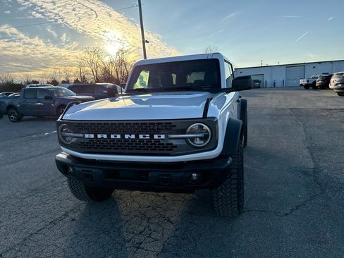 New 2025 Ford Bronco Badlands w/ Sasquatch Package AWD/4WD image 20