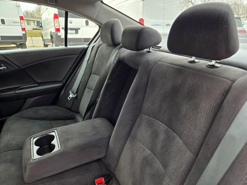 Used 2015 Honda Accord Hybrid Sedan image 41